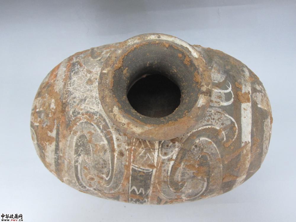 秦汉茧型彩陶壶《已售》