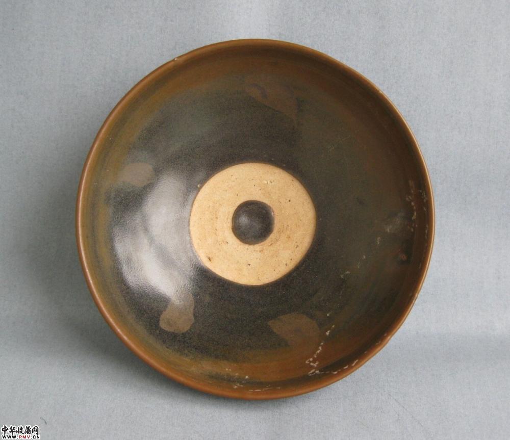 宋褐釉旋纹窑变斑大碗