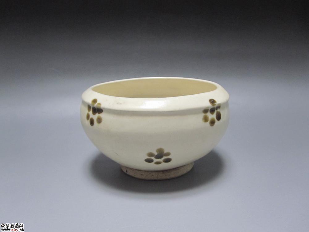 宋当阳峪窑褐彩梅花束口笔洗《已售》