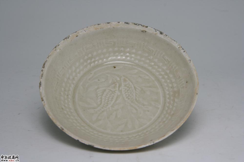 南宋景德镇窑青白釉印双鱼纹芒口洗