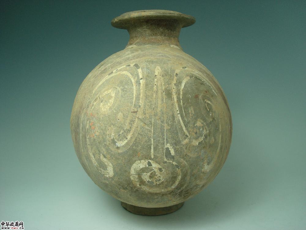 汉代彩绘蚕茧形壶