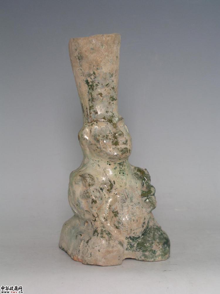 东汉绿釉跪俑烛台