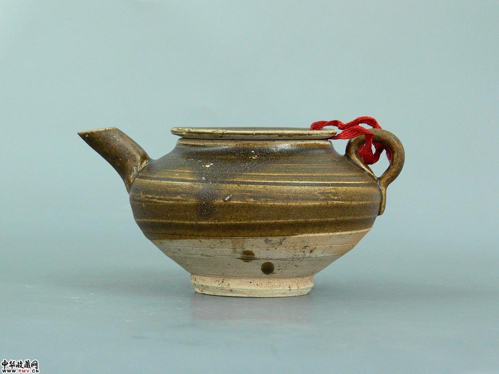 宋末元初赣州窑酱釉壶