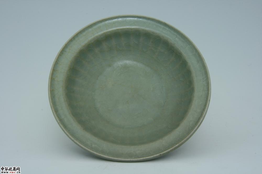 南宋龙泉窑青釉拉线折沿洗