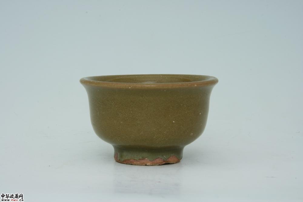元末明初龙泉窑黄釉杯