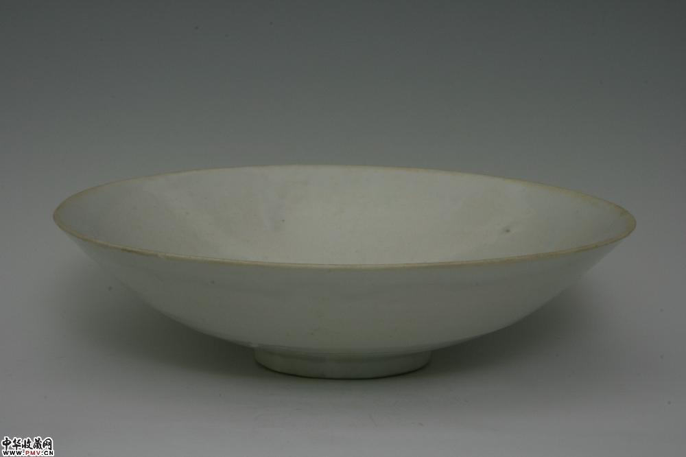 北宋湘湖窑青白釉浅碗