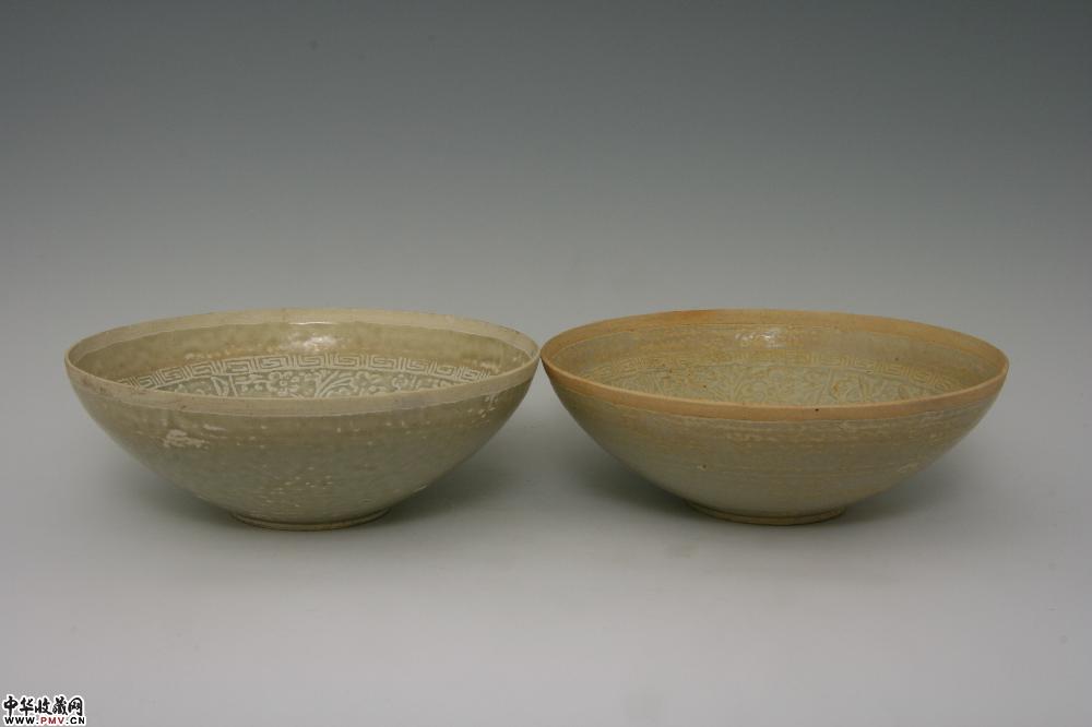 南宋湖田窑青白釉印花芒口碗（一对）