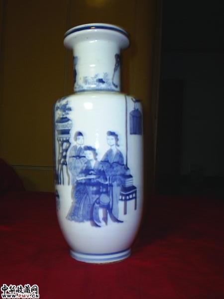 清青花仕女图观音瓶