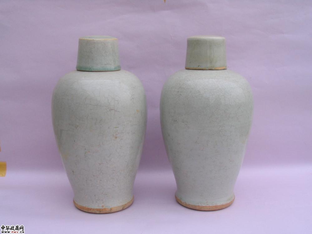 北宋影青带盖梅瓶（一对）