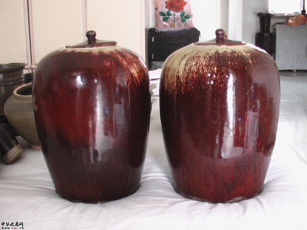 窑变红釉罐