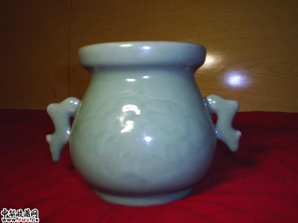 元．龙泉梅子青鱼龙尊