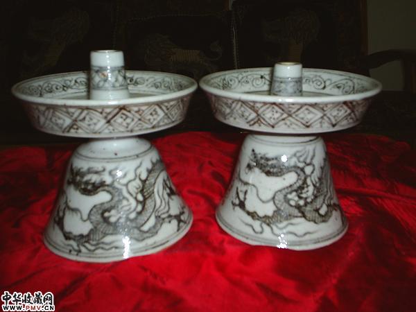 元未明初．龙纹烛台