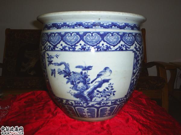 清．青花开窗画缸