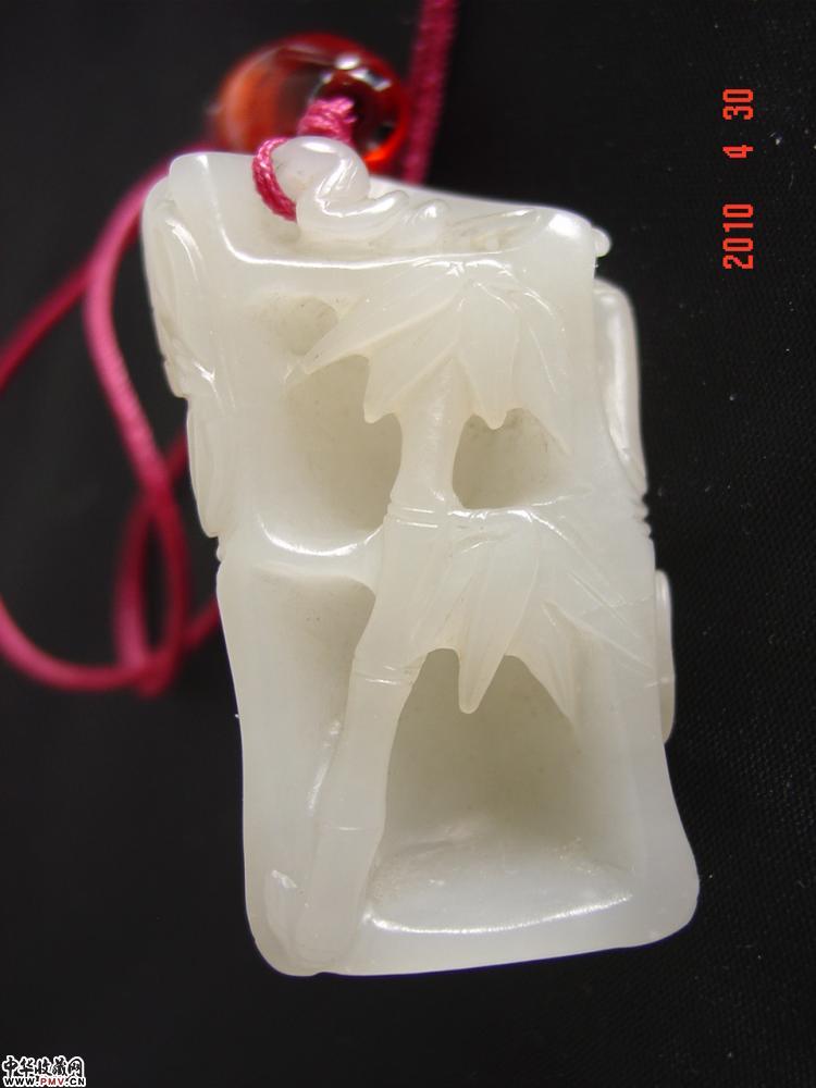 玉挂件竹节青蛇