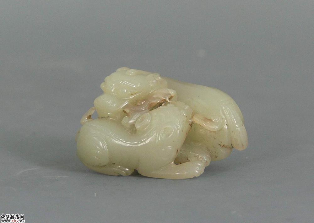 清青白玉衔芝子母兽