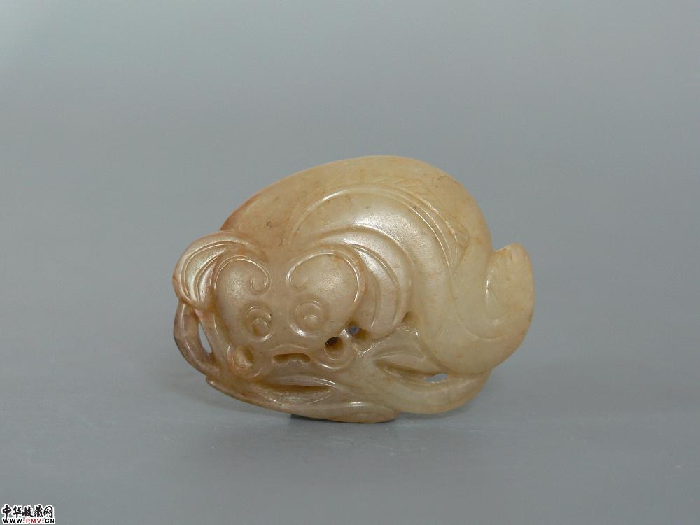 清青玉雕鲶鱼挂件