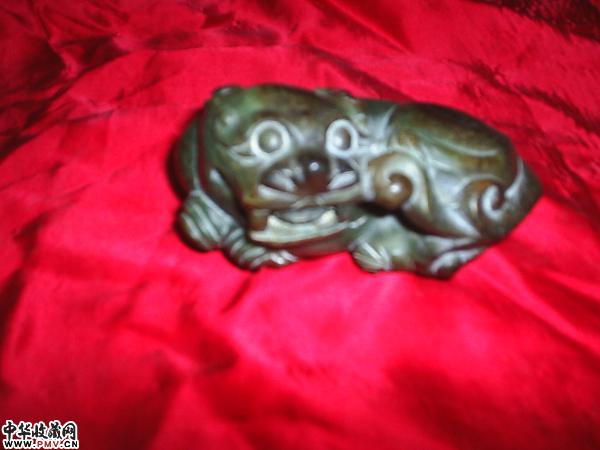 明．青玉怪兽