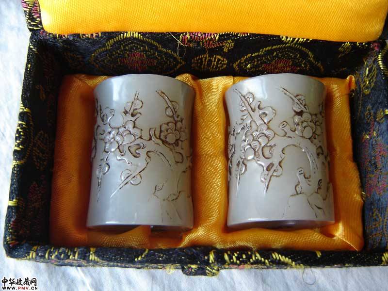 清代名家白玉画轴一对