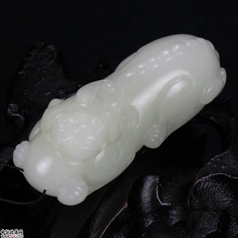 玉雕名家【徐小海】和田玉 白玉貔貅挂件73.90克