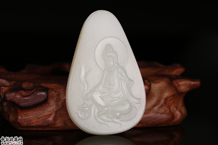 省级玉雕大师于尧作品 和田玉白玉籽料挂件 观音46克