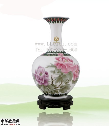 西安陶瓷花瓶，西安世园会釉下五彩陶瓷花瓶，西安陶瓷花瓶牡丹，西安陶瓷花瓶牡丹赏瓶