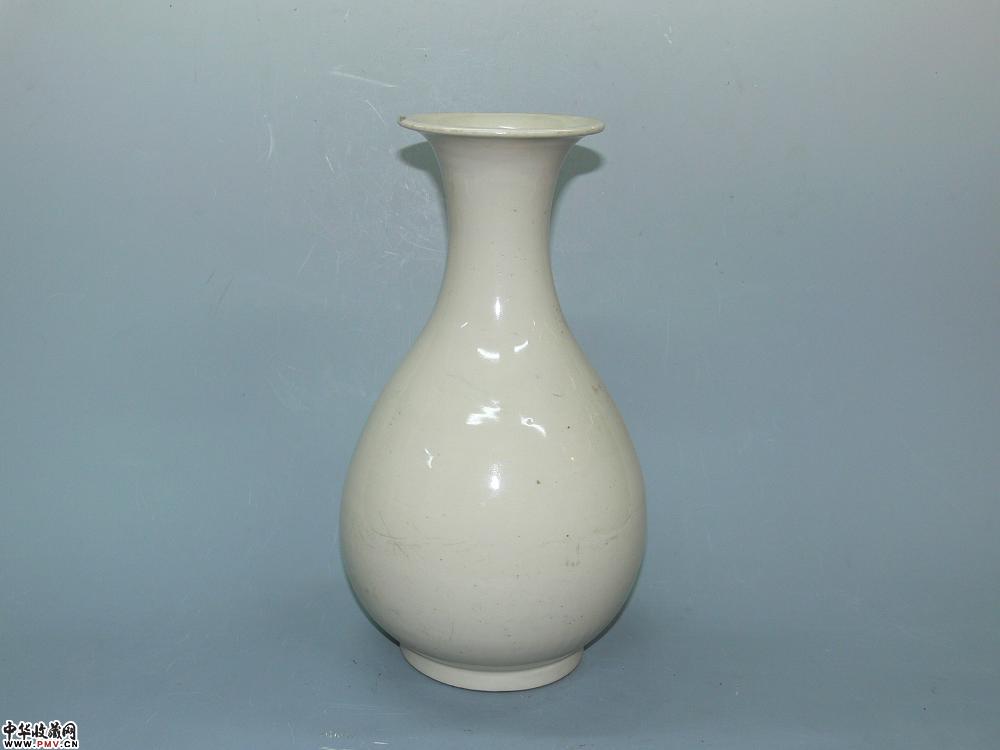 清德化窑白釉玉壶春瓶