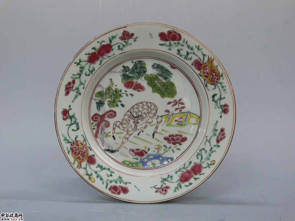 清雍正景德镇窑粉彩鹿纹蝶