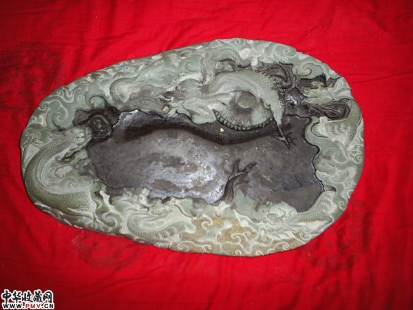 清．绿端龙纹砚