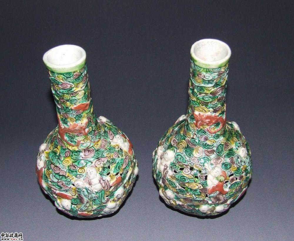 清康熙款镂空浮雕十八罗汉天球瓶一对藏家展厅收藏资讯|艺术家|书画家