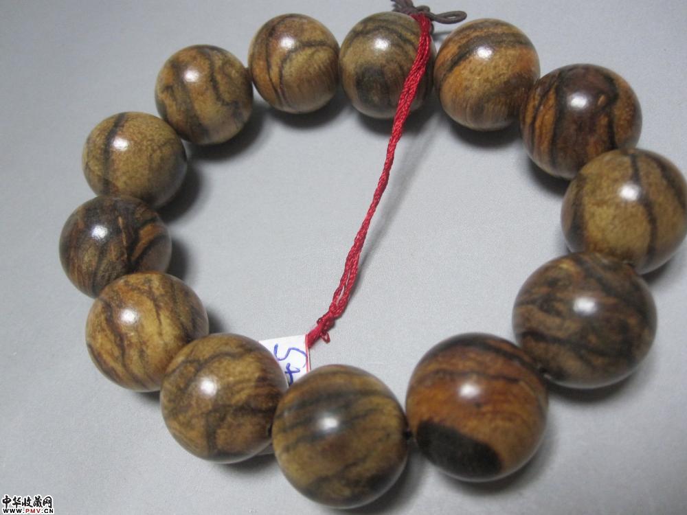 99--245 花奇楠沉香佛珠【已售】