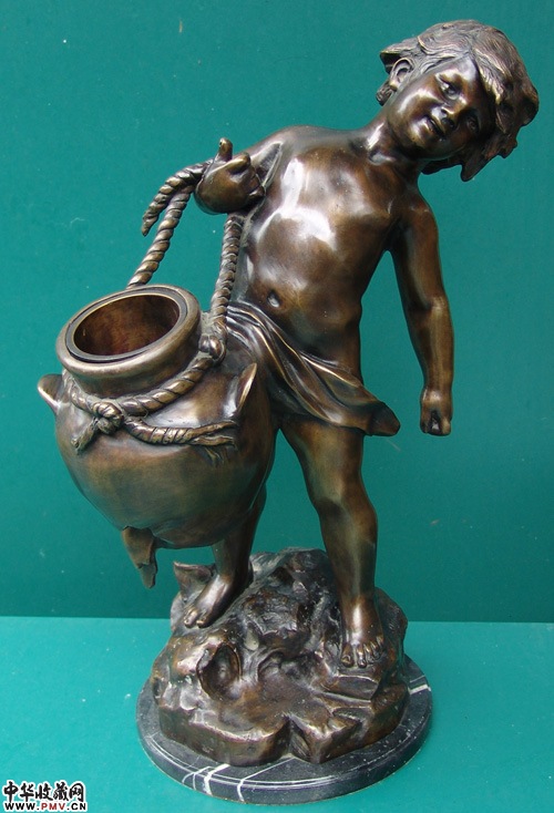铜质西洋男孩雕塑