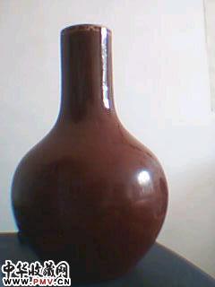 牛血红瓷瓶