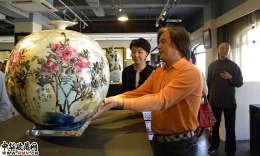 结晶门彩:玫瑰开时满园香 瓷瓶 48*51CM