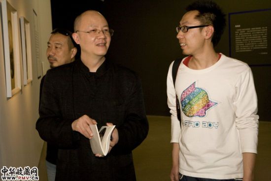 艺术家缪晓春与入围艺术家田晓磊