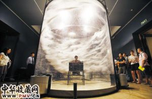 《正在现场转播节目的艺术学校》