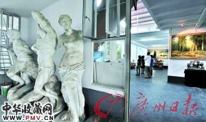 艺术区内艺术家的工作室。