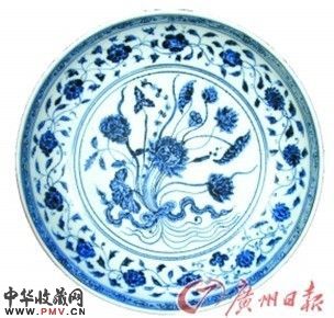 景德镇窑青花把莲盘(资料图)