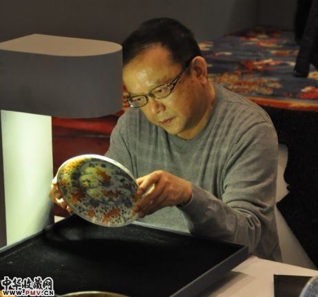 王刚现身东正预展