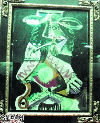 毕加索的作品《抽烟斗的男人》。刘炬 翻拍