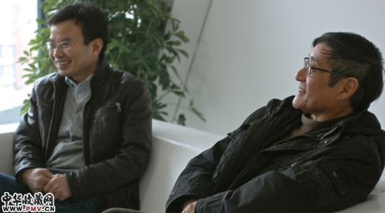 54届威尼斯双年展中国馆策展人彭锋（左）和中央美院院长潘公凯