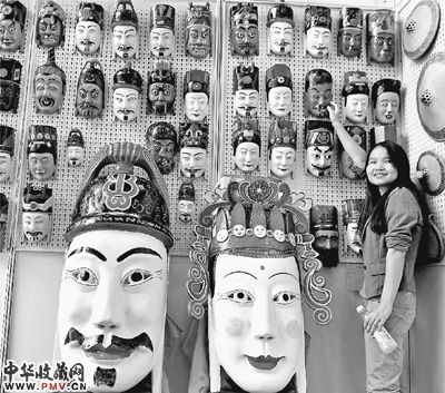 广西工艺美术作品展：傩面面具异彩纷呈 收藏资讯