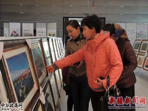 博湖县书画摄影展开展 收藏资讯