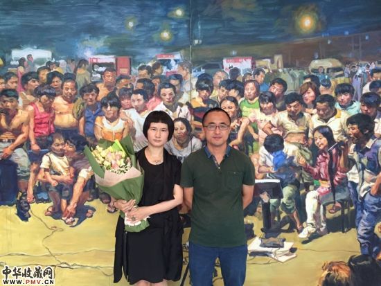 艺术家黄敏（左）与策展人杜曦云