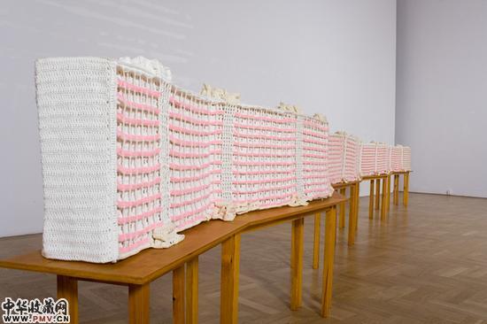 尤莉塔?乌伊齐科  波浪楼