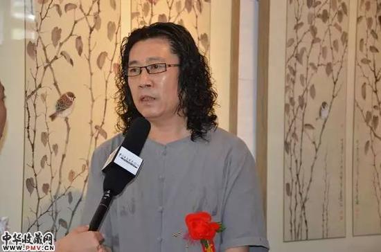 艺术家郭慧庆接受媒体采访