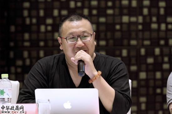 （南京国际美术展组委会秘书长黄炳良先生讲话）