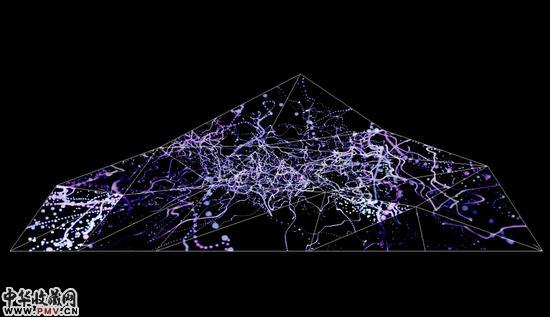 黄莺，《幻想速度》装置，数字技术，3.6×1.2×0.72m，科技与艺术的完美融合