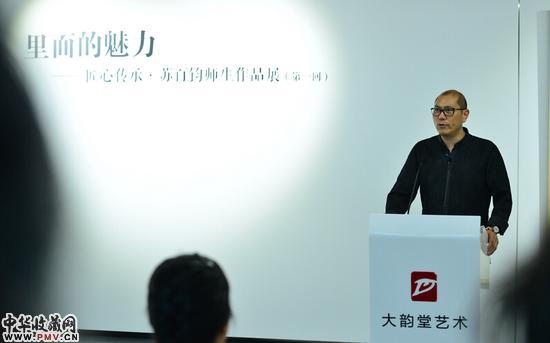 大韵堂艺术机构艺术主持蔡万霖先生在开幕式上致辞