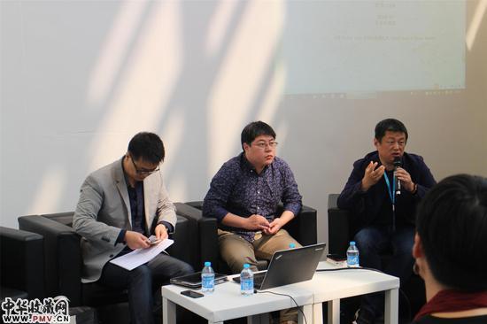 　　青年艺术学院讲座：解析青年艺术市场（左起artnet亚洲区首席代表、AMRC执行总监马学东、中央美术学院教授赵力）