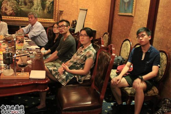 “环（老谭与他的学生们）——艺术家邀请展” 研讨会现场